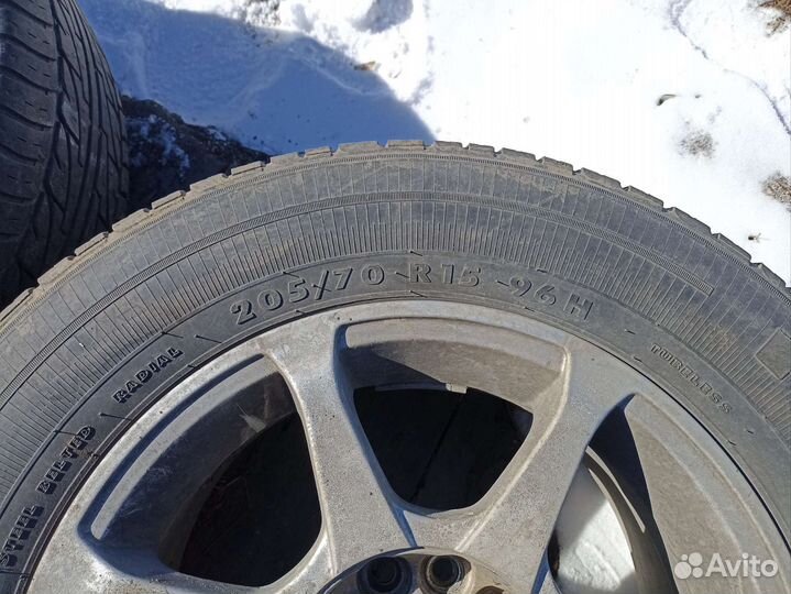 Продам литьë R15