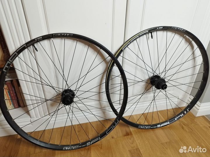 Топовый Вилсет 27,5 Stans no tubes ztr floow st