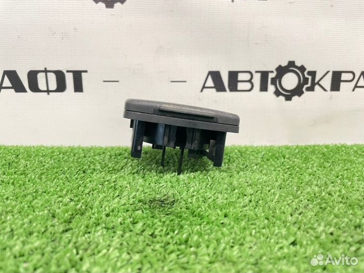 Розетка 220V Toyota Land Cruiser Prado GRJ150