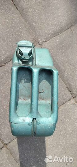 Канистры металлические 20 литров