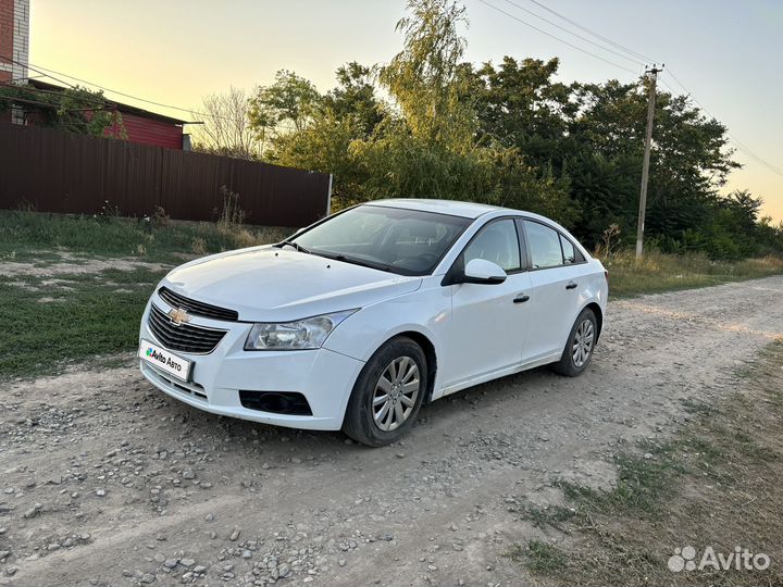 Chevrolet Cruze 1.6 МТ, 2014, 200 000 км