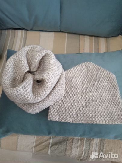 Шапка женская и снуд