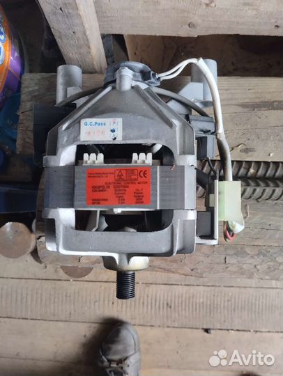 Двигатель от стиральной машины