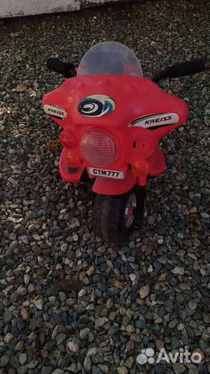 Детский мотоцикл и велосипед