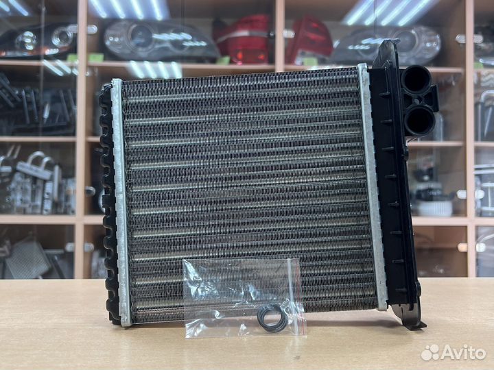 Радиатор печки Вольво 850, S70, V70