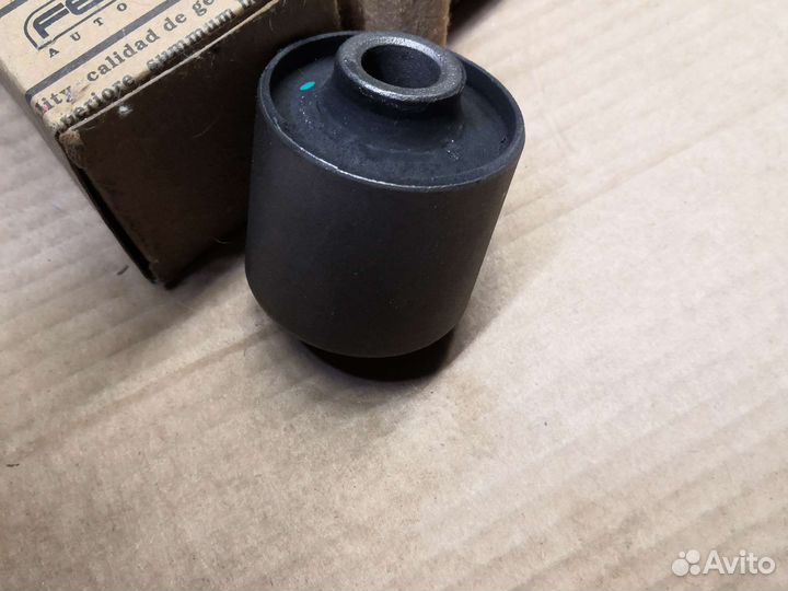 Сайленблок заднего прод рычага land cruiser 100