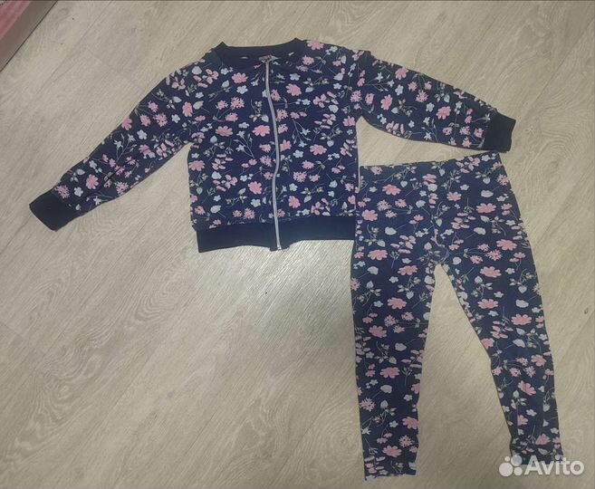 Спортивный костюм