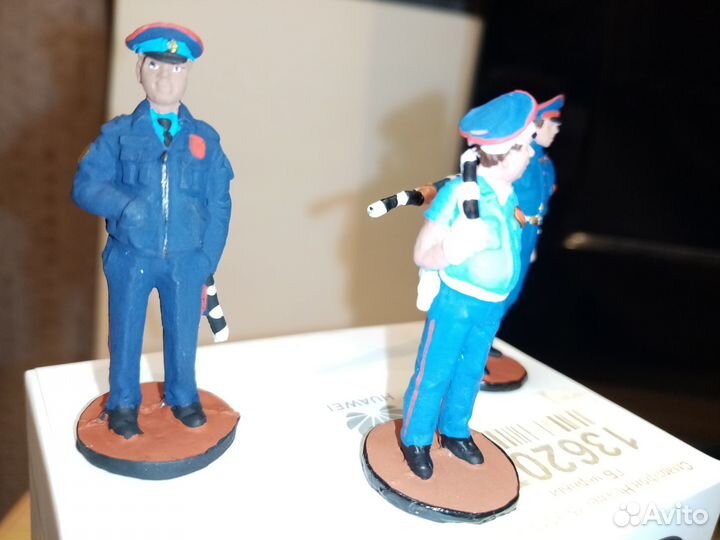 Фигурки работников дпс 1:43