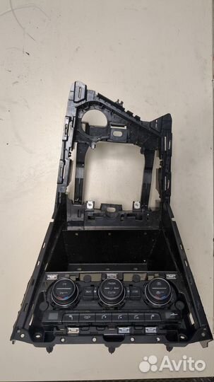 Переключатель отопителя Volkswagen Tiguan, 2018