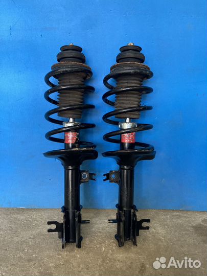 Сойки передние KYB Chevrolet Aveo T250 Разбор