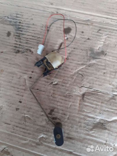 Датчик уровня топлива Опель Мерива A Z16XE