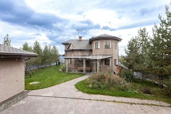 Коттедж 171,9 м² на участке 16,1 сот.