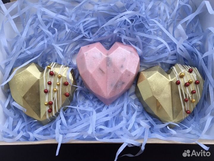 Шоколад. Сердце из шоколада. Шоколадные конфеты