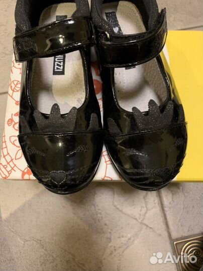 Туфли shuzzi 28р