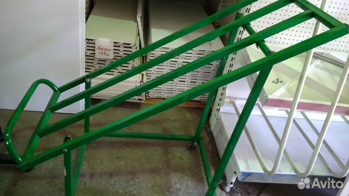 Овощные развалы продаю б/у