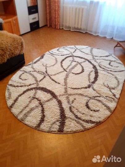 Ковер новый 2,3 м. на 1,6 м