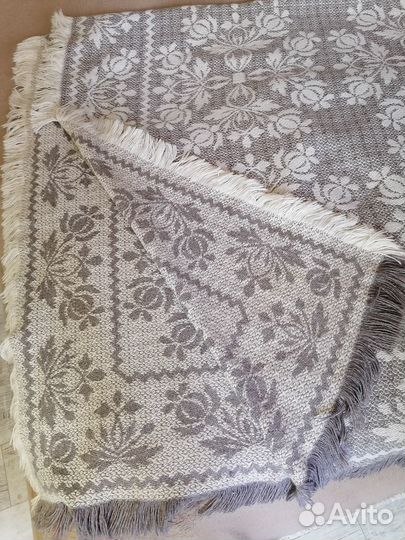 Покрывало из шерсти