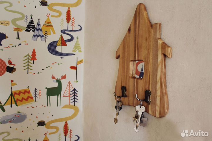 Ключница-вешалка с зеркалом