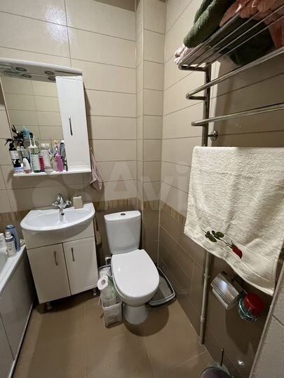 2-к. квартира, 60 м², 1/8 эт.