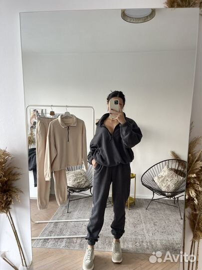 Спортивный костюм женский