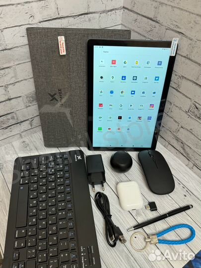 Планшет с клавиатурой и мышкой