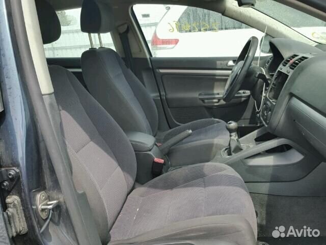 Разбор на запчасти Volkswagen Jetta 5