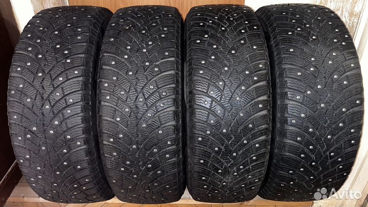 Pirelli Ice Zero 2 215/60 R16 99T