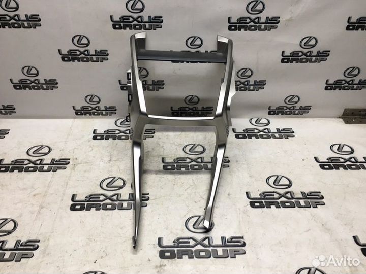 Накладка торпеды Lexus Nx300H AYZ15L 2arfxe 2017