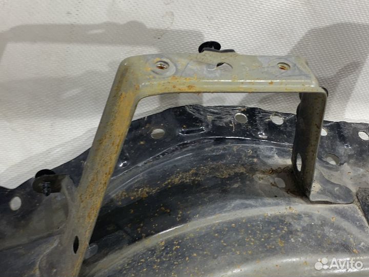 Полка крыла передняя левая Nissan Murano Z52