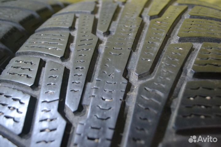 Nokian Tyres Hakkapeliitta R SUV 235/60 R18
