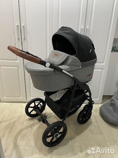 Коляска 3 в 1 Riko Basic Bella в отличном состояни