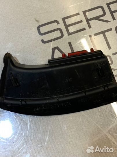 Фонарь противотуманный задний правый Volkswagen