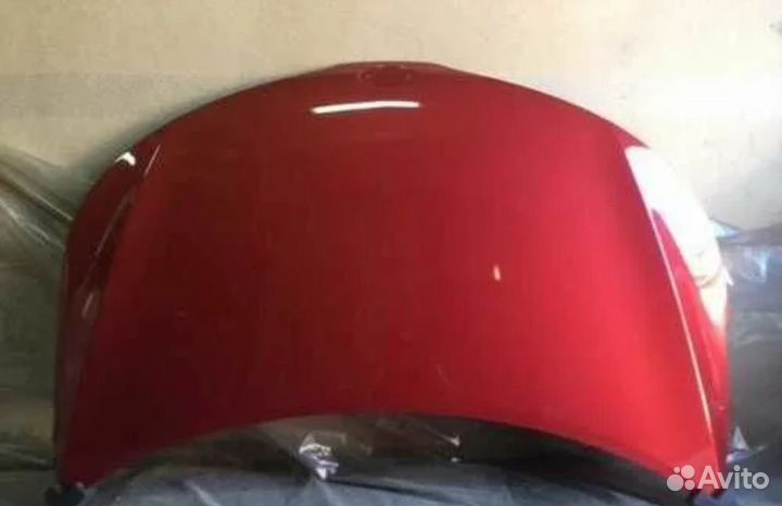 Капот Рио 3. Красный