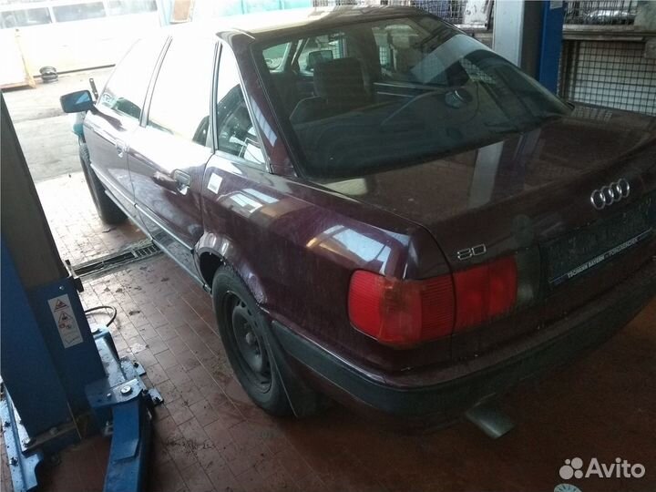 Разбор на запчасти Audi 80 (B4)