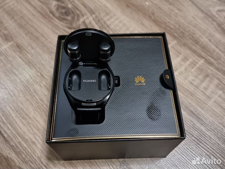 Часы Huawei watch buds