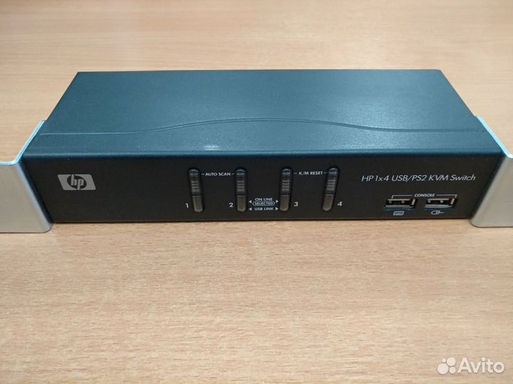 4-портовый KVM переключатель HP hstnr-K001