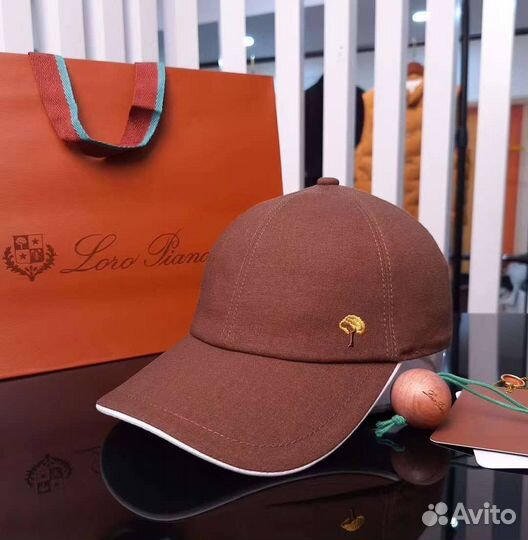 Loro piana кепка