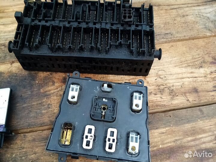 Блоки предохранителей nissan