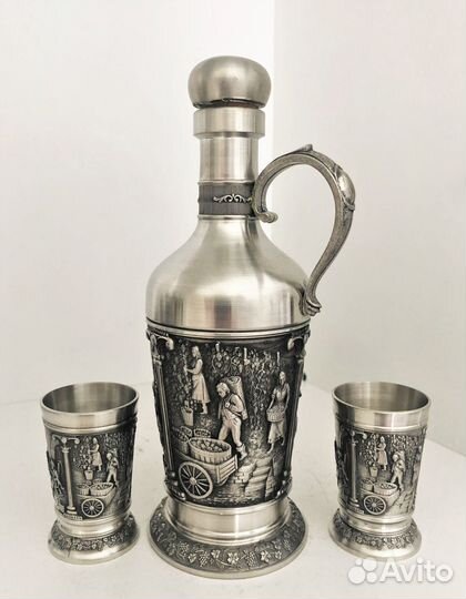 Немецкий,коньячно-водочный набор