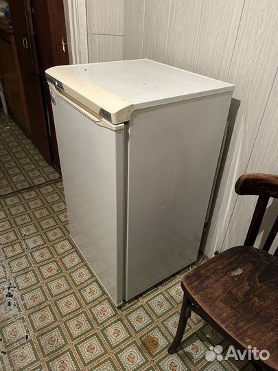 Холодильник маленький