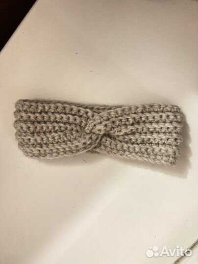 Повязка на голову вязаная
