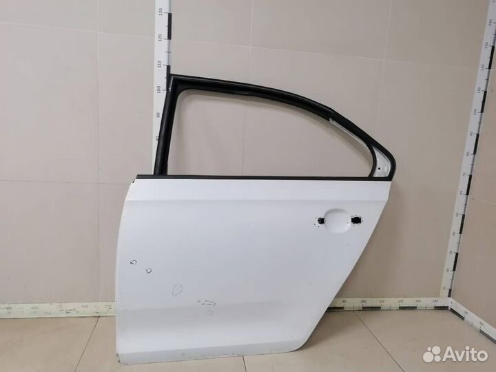 Дверь задняя левая Skoda Rapid