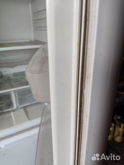 Холодильник бу indesit
