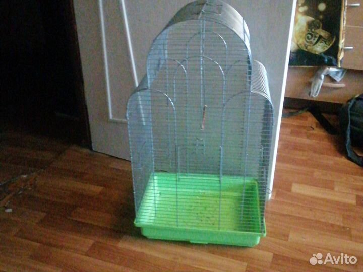 Клетка для крупного попугая