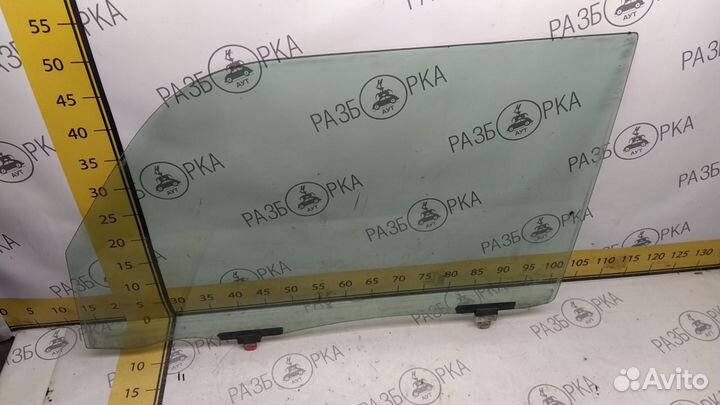 Стекло двери правое переднее Toyota BB 2001