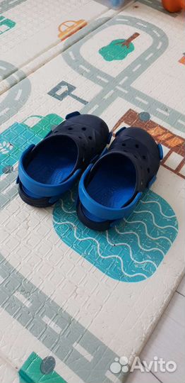 Crocs для бассейна