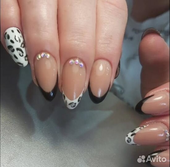 Услуги маникюра и бровист