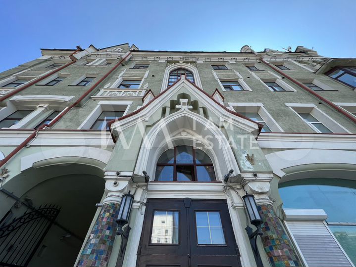 Здание, 1520 м²