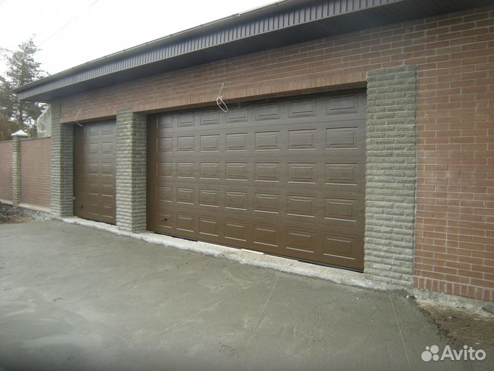 Секционные ворота