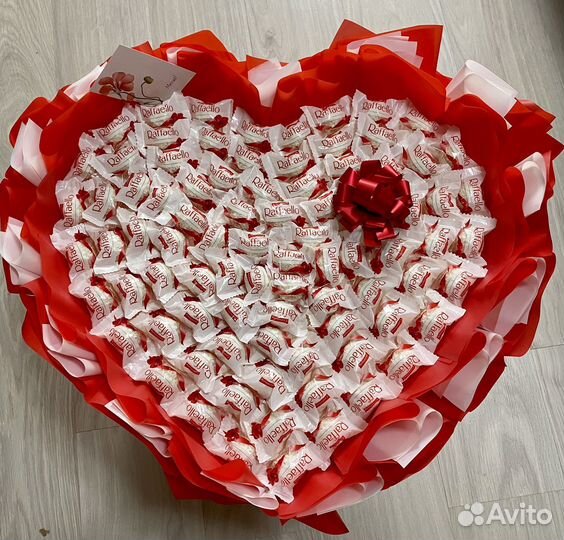 Сладкие букеты из шоколада и конфет